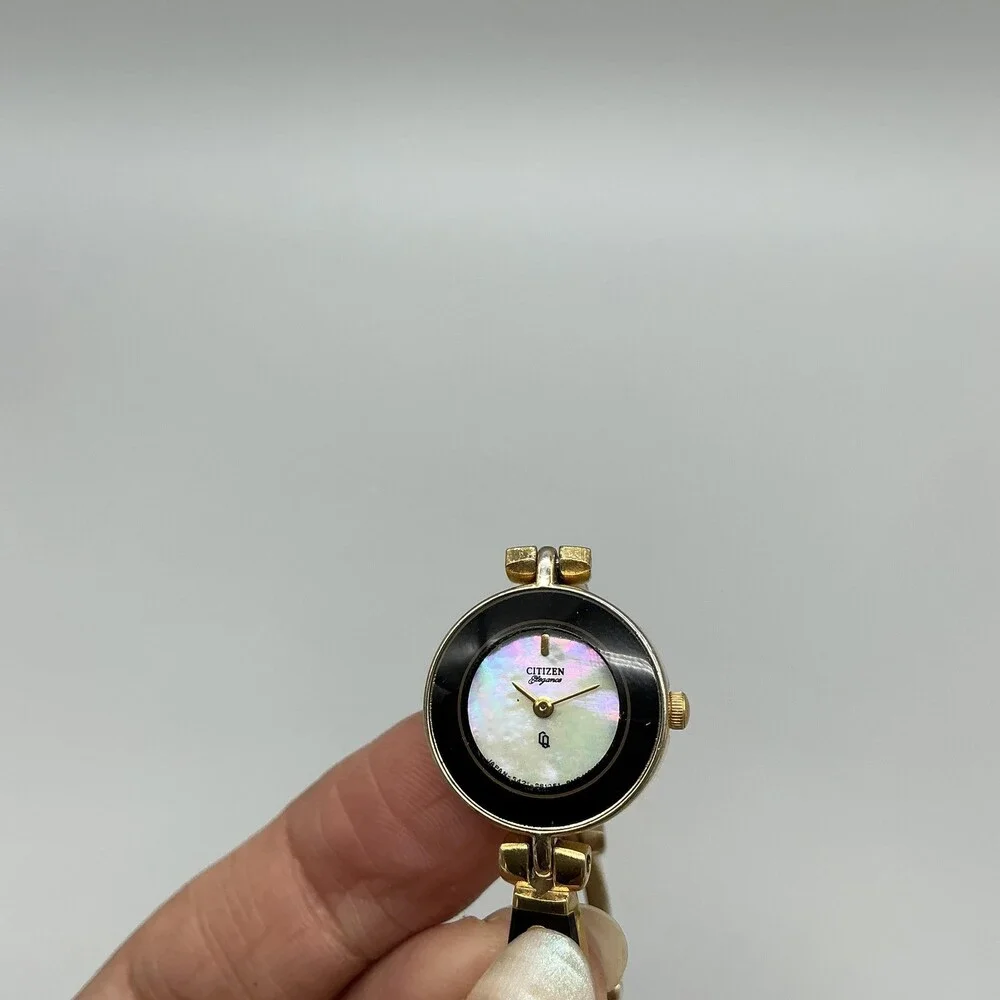 Vintage Citizen Womens Watch 18mm MOP Black Enamel Gold Tone New Battery 6.75